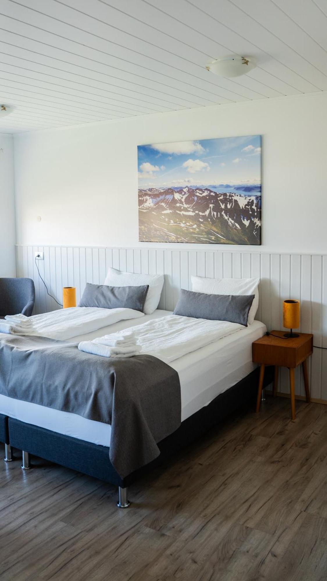 Hotel Flokalundur Brjanslaekur 외부 사진